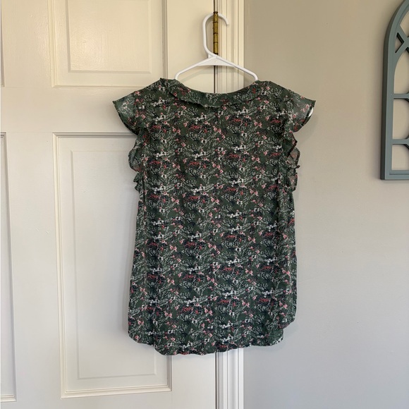 Lucky Brand Olive Green Floral Tie-Front Ruffle Sleeve Top - Picture 2 of 3
